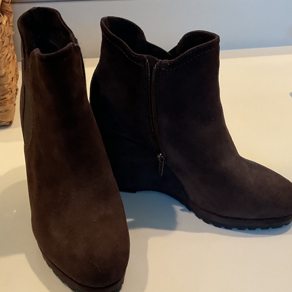 Vaneli Jara Dark Brown Ankle Booties